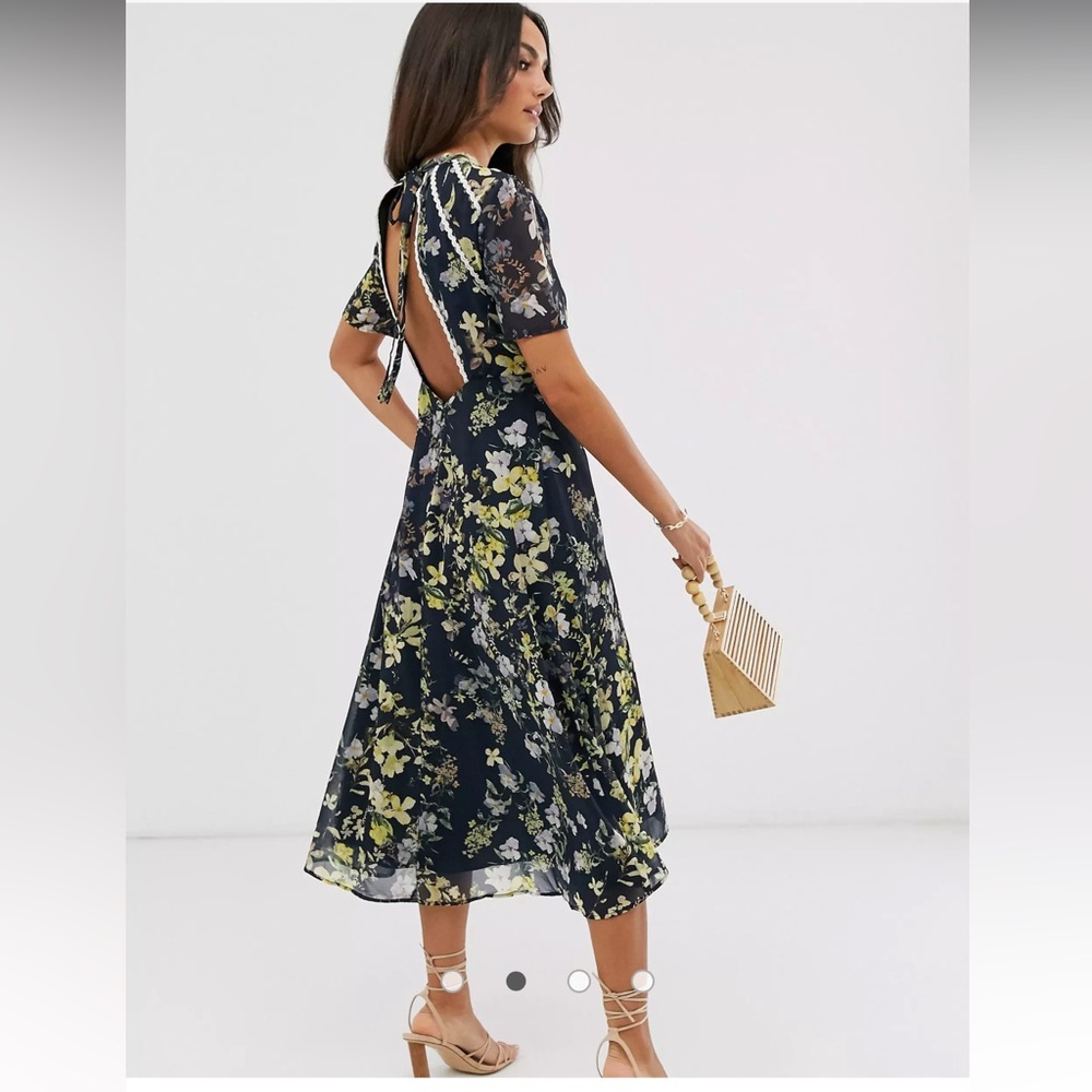 Hope and Ivy midi dress with open back in black based floral print